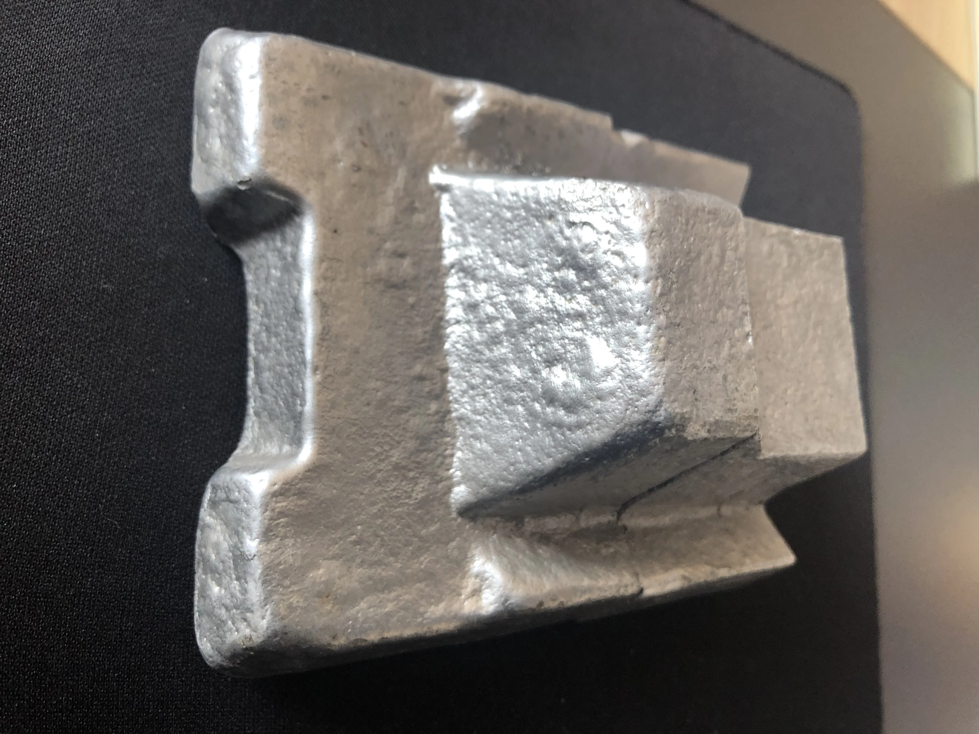 Hot sale pure aluminum ingot purity 99.9%