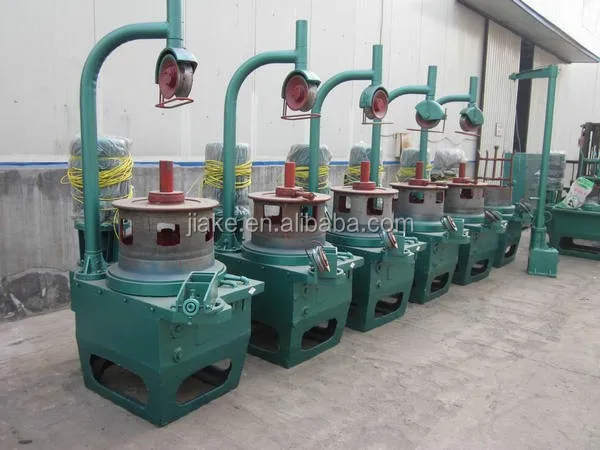 Automatic pully type wire drawing machine