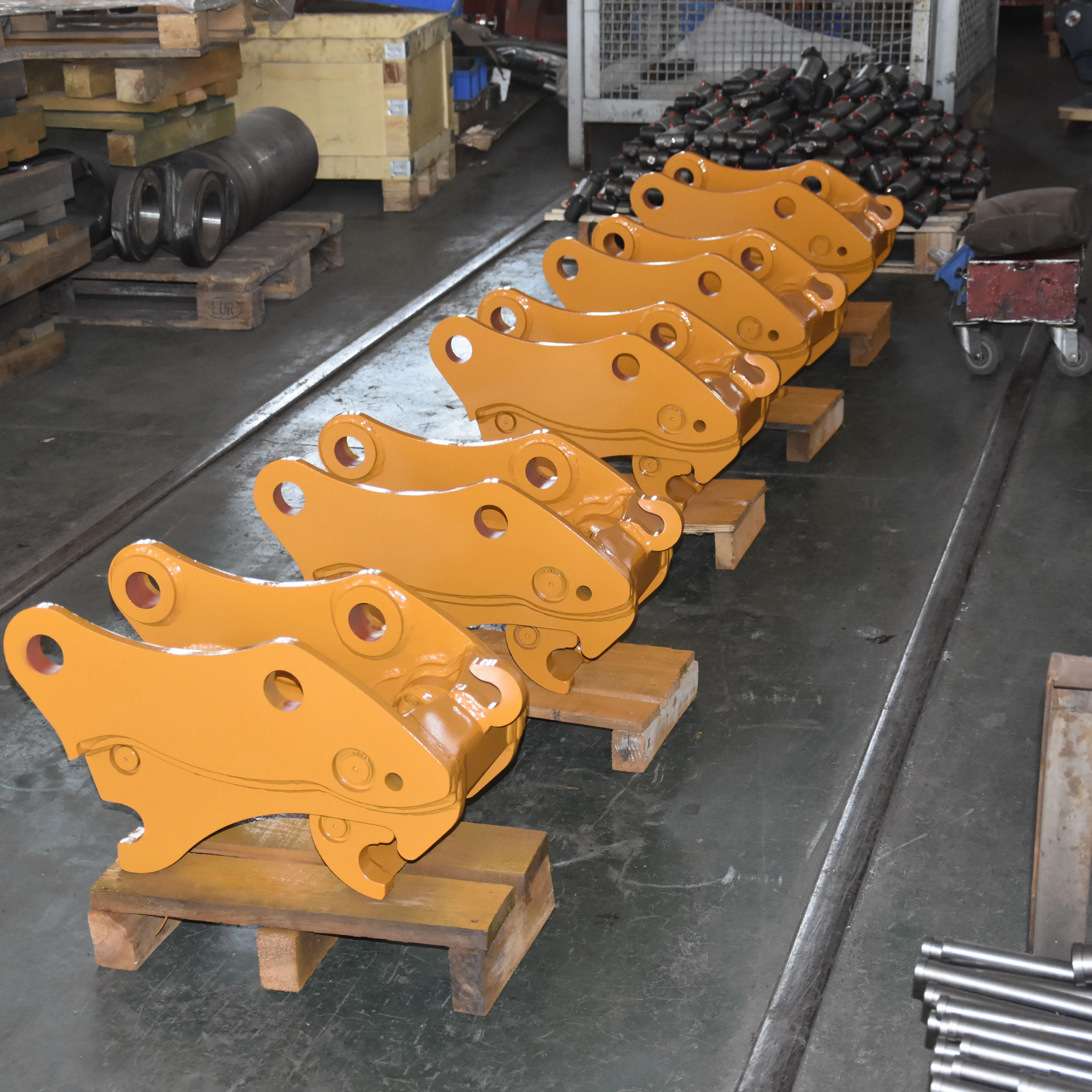 Hydraulic double locking quick hitch coupler tilting rotator hitch for excavators