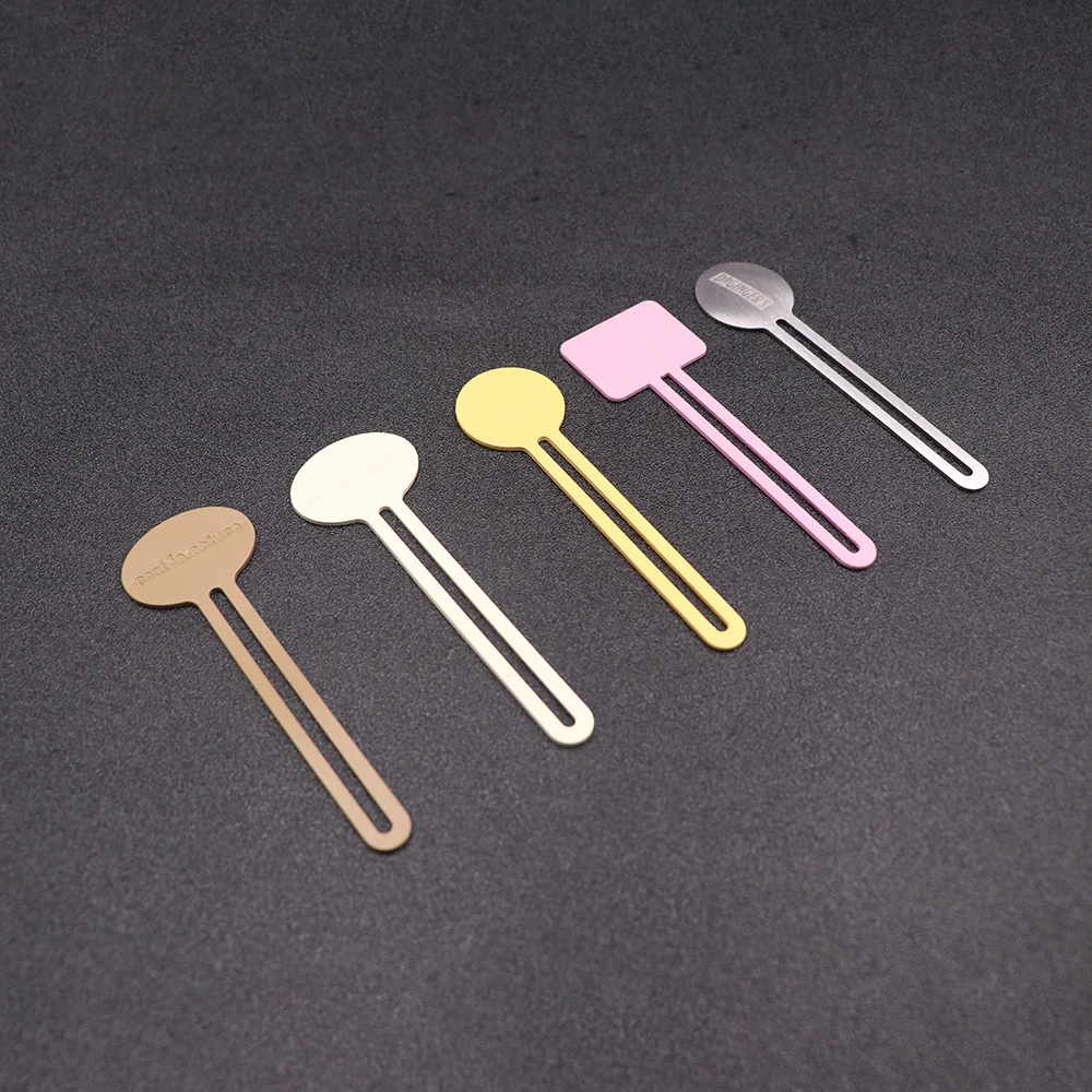 Metal Toothpaste Squeezer Tube Key Bathroom Hello kitty shape Cosmetic Paint Squeezer Washroom Creams Lotion Tube Wringer