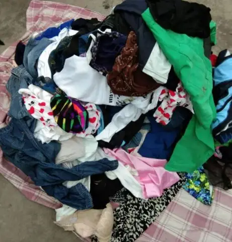 Модные Качественные оригинальные и чистые оптом-Оптовая продажа-одежда, самые дешевые сортированные тюки, б/у тюки для одежды 2022