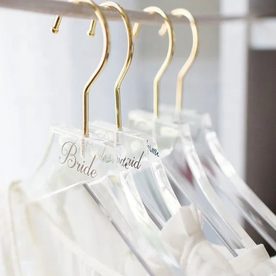 Clear acrylic hanger and acrylic hanger for coat customize acrylic hangers for wedding dress