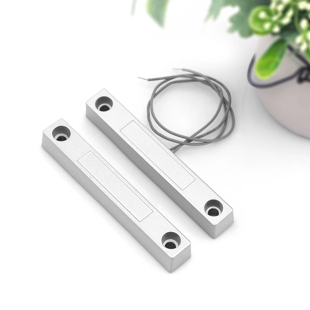 Surface Mounted Aluminum Alloy Material NC / NO Home Safety Wired Magnetic Door Contact