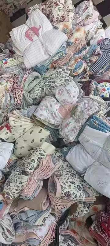 Stocks surplus wholesale Branded other apparel overruns Baby leggings Baby Pants stocks