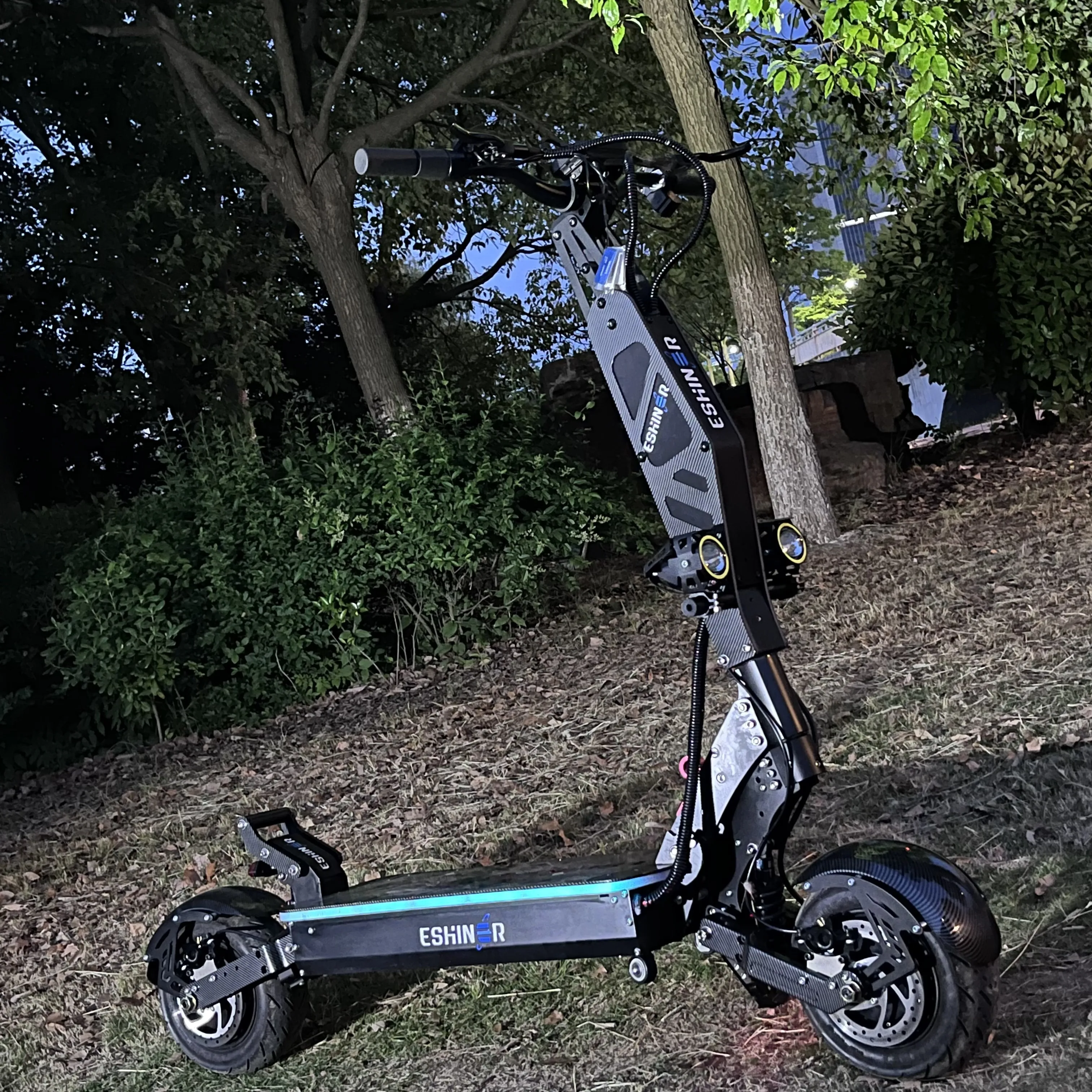Eshiner R7 Electric Scooter 72V 30Ah 40Ah 60V 6000W 8000W Dual Motor 11Inch Latest Upgrade Electronic Scooter With Nfc Display