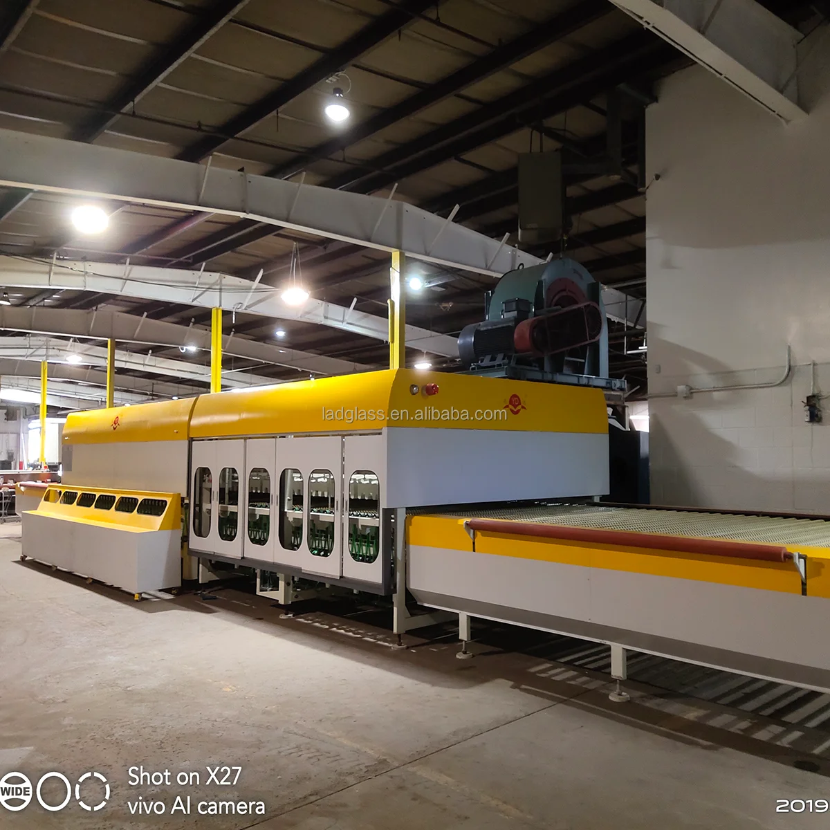 Flat Glass or Single Curvature Glass Tempering Furnace for Safety Building Glass