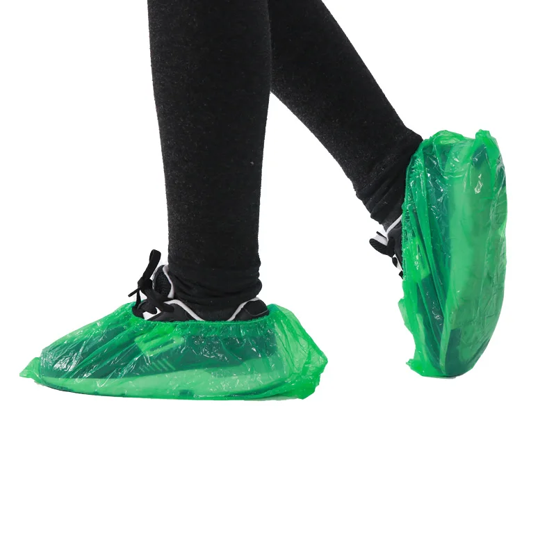 
CPE/PE shoe cover made by machine 