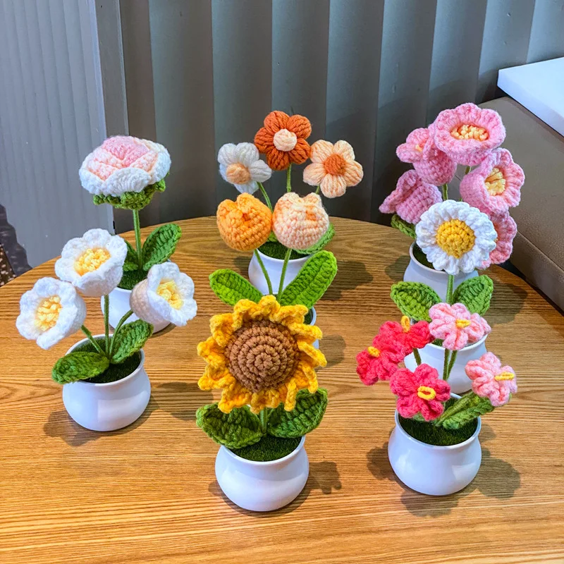 Handmade Mini Knitting Potted Flowers Lovely Forget-me-not Wool Crochet Pot Flowers Christmas Valentines Mothers Day Gifts 2024