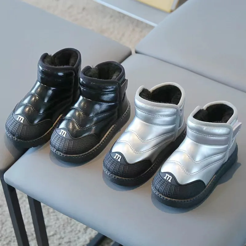 2023 Winter New Style Comfortable Outdoor Slip On Walking Boy Girls Inside Fur Flat Boots For Toddler