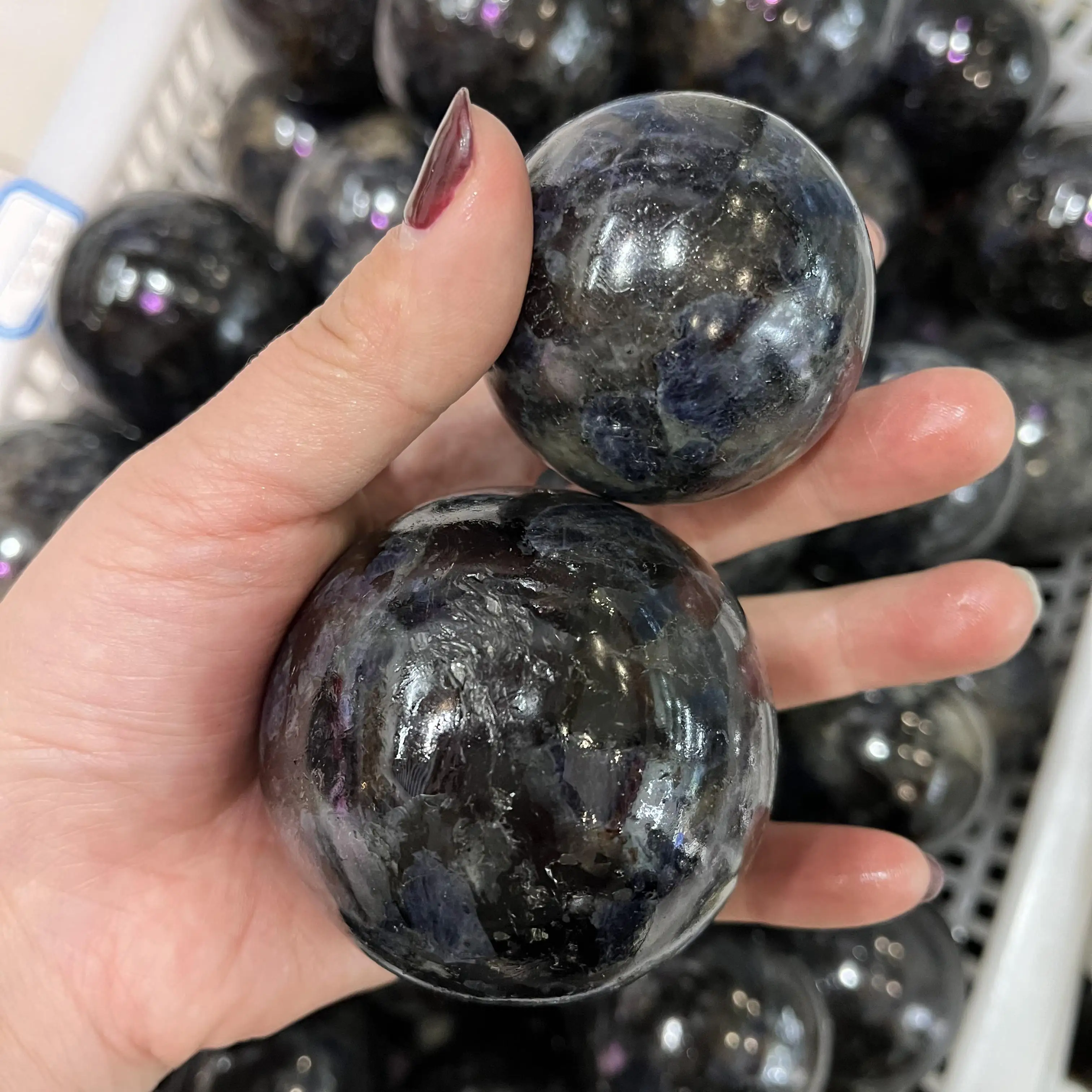 Natural blue quartz crystals healing spheres dark blue iolite crystal balls for home decoration