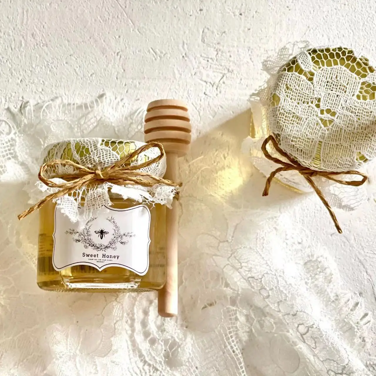 1.5OZ 45ml Empty Honey Jar Hexagon Bee Shaped Honey Jar Mini Line For Packaging Honey Glass Jars