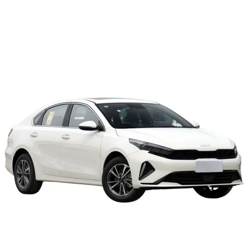 Исследуйте Kia K3: динамические характеристики и современный дизайн в компактном седане для автомобилей