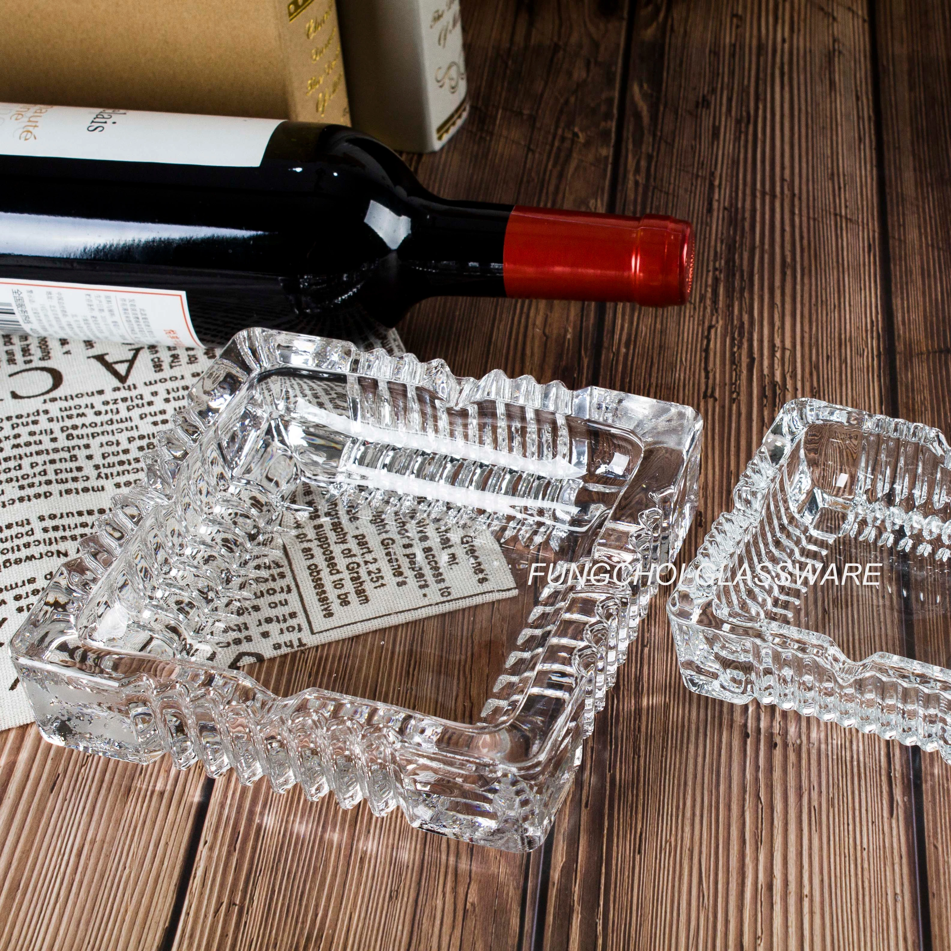 Unique heavy bottom OEM ODM office home bar glass ashtray cigar glass ash tray