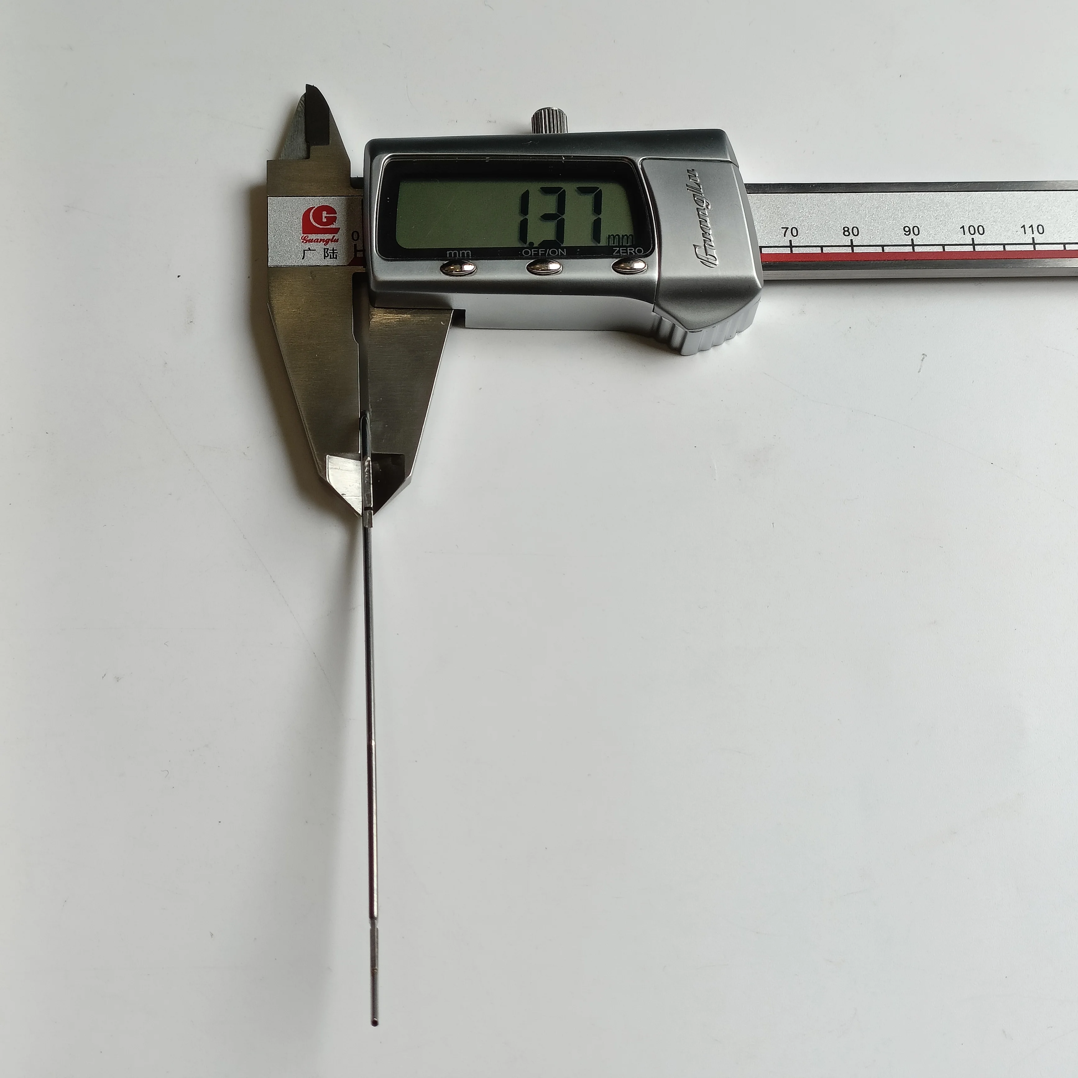 Knitting Machine Eye seed needle Tonghong 1.5-75-137 Weft Needle Hook Knitting Machine Accessories Textile Machinery accessories