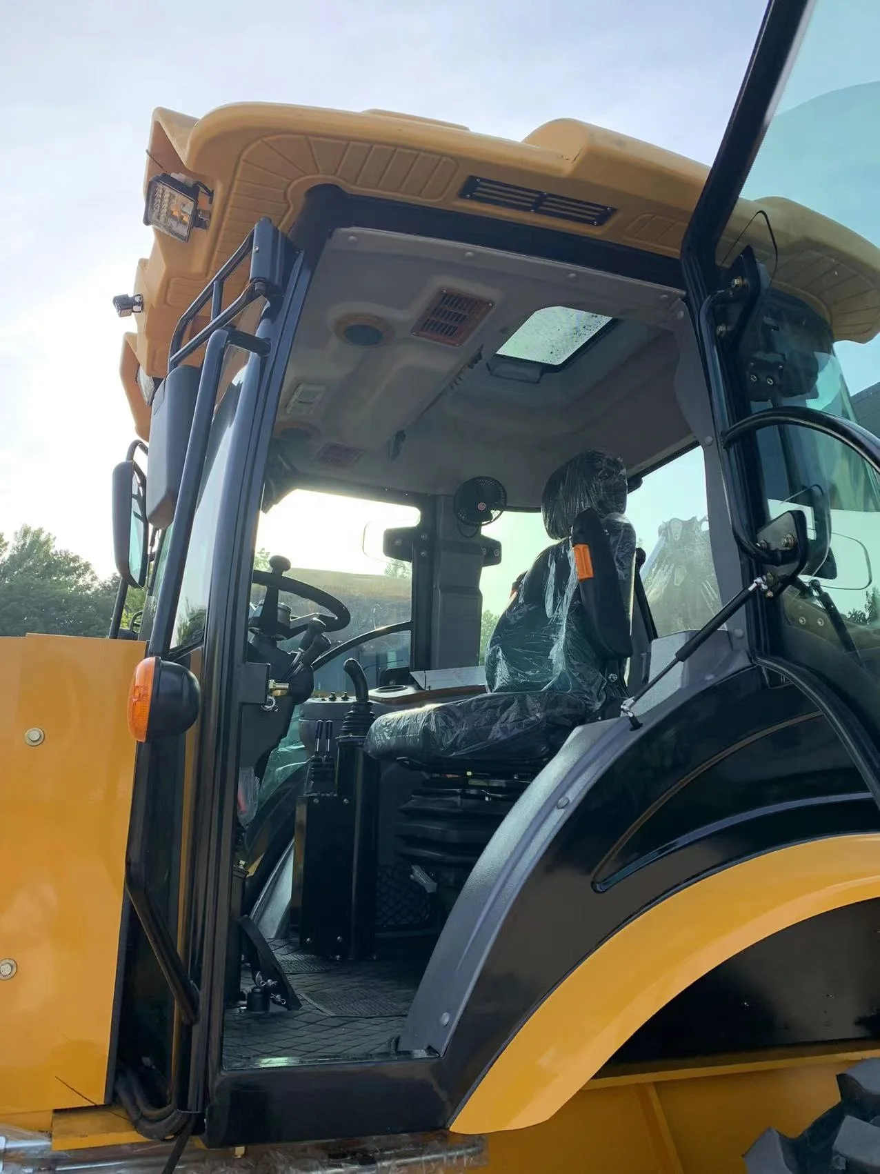 TOSH Hot Selling Loader Backhoe 4x4 EPA Diesel Retroexcavadora Mini Towable Backhoe Loader