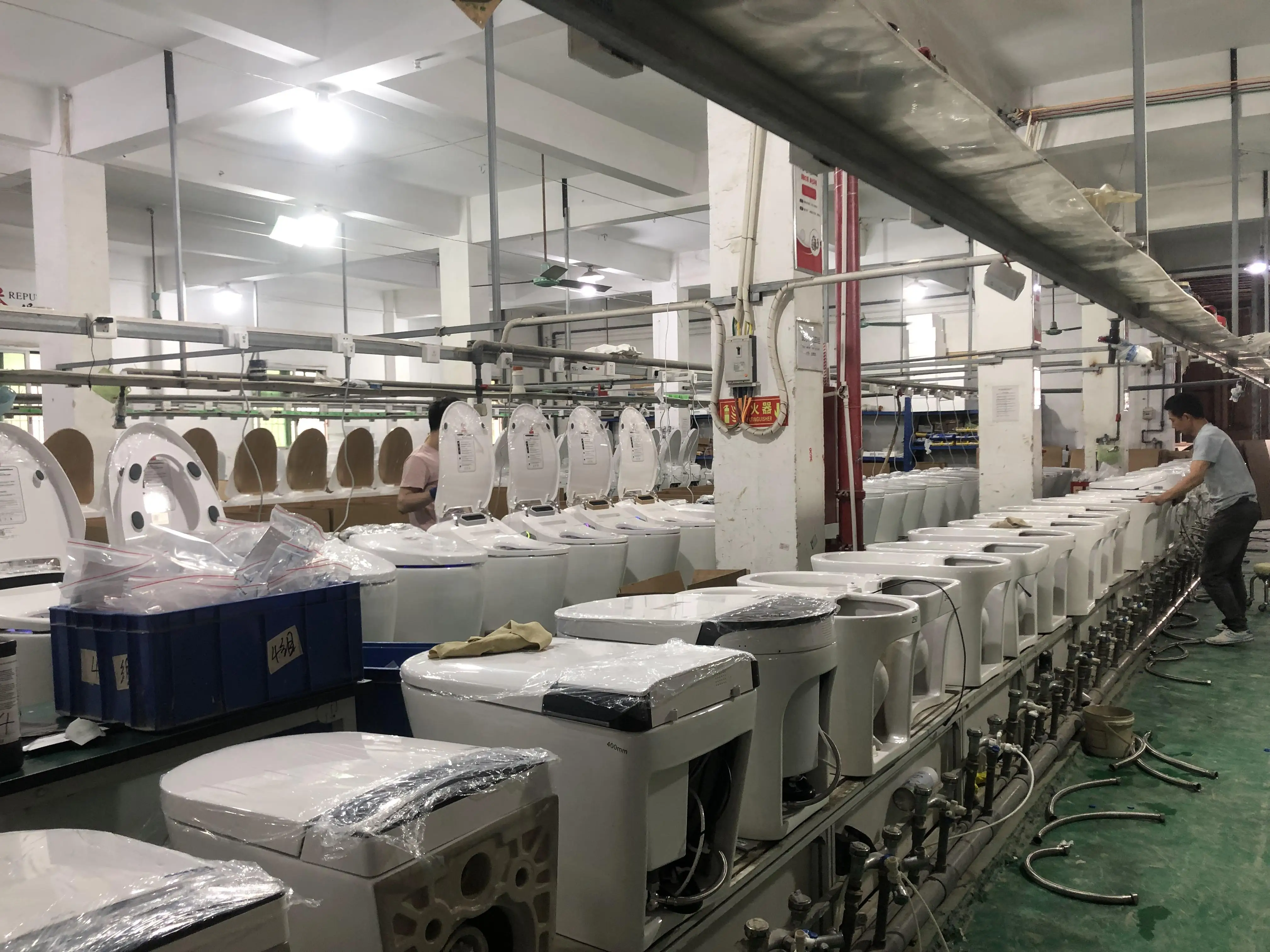 Abs Material Soft Closing Seat Automatic Deodorization Smart Toilet Color In Gray