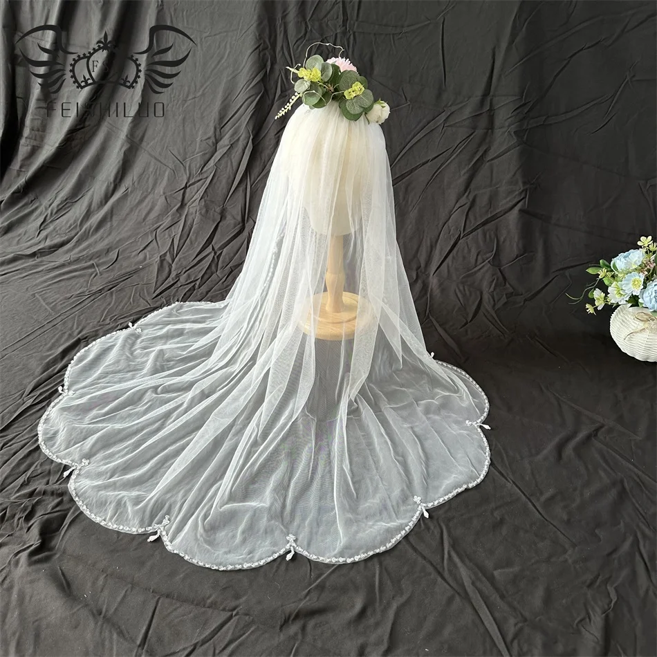 Feishiluo Wholesale  Luxury Short Crystal  Bead  Edge Wedding Veils One Layer   Pear Bridal Veil For Women Veil  With Comb