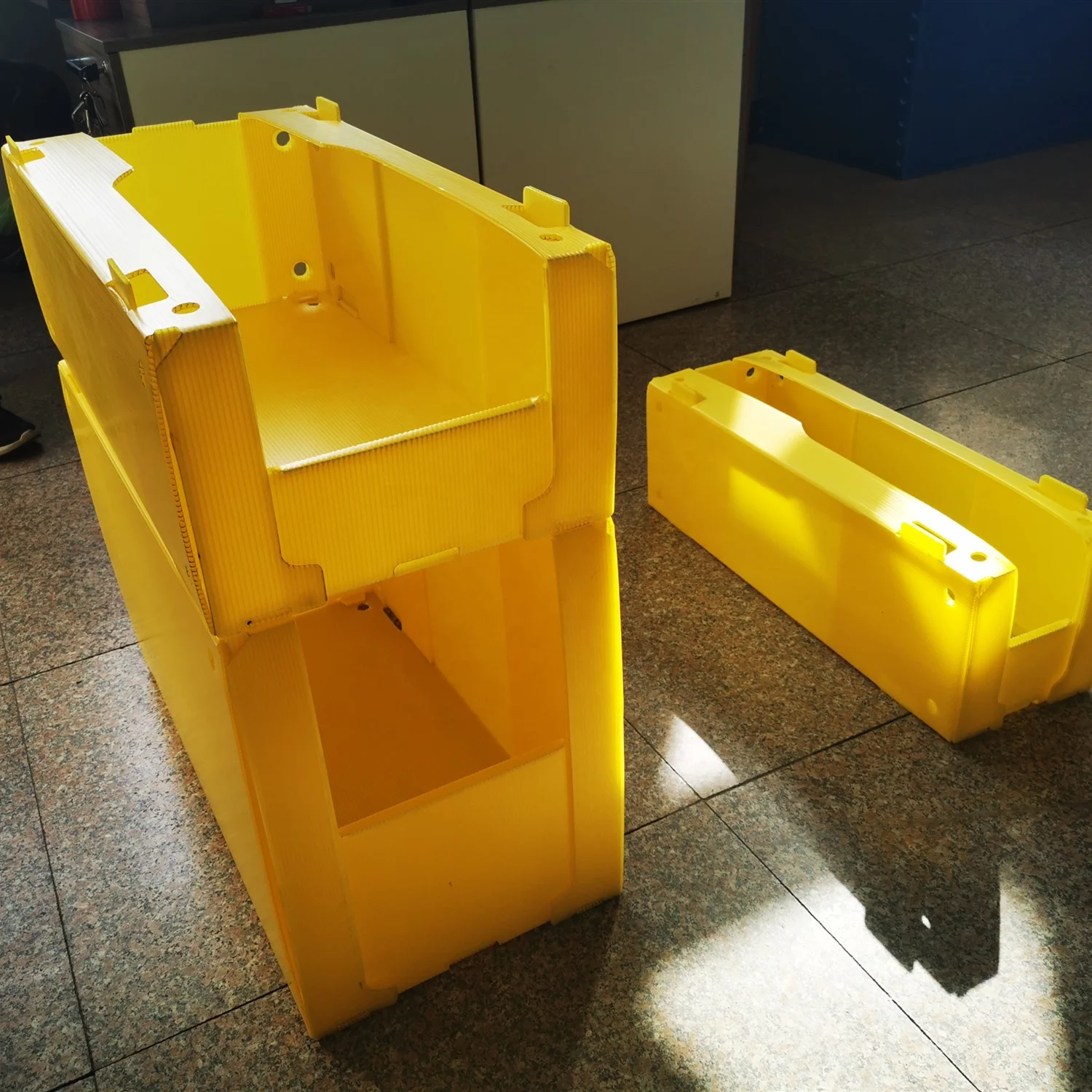 Hot sale foldable correx corflute coroplast PP corrugated plastic warehouse clothes storage boxes, Stackable Pick bins