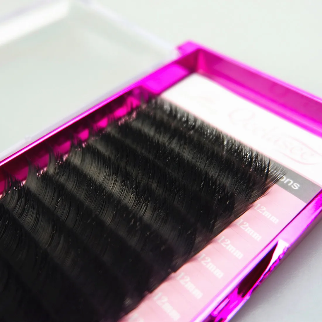 
Qeelasee private label korea faux mink new eyelash extension v eyelashes 