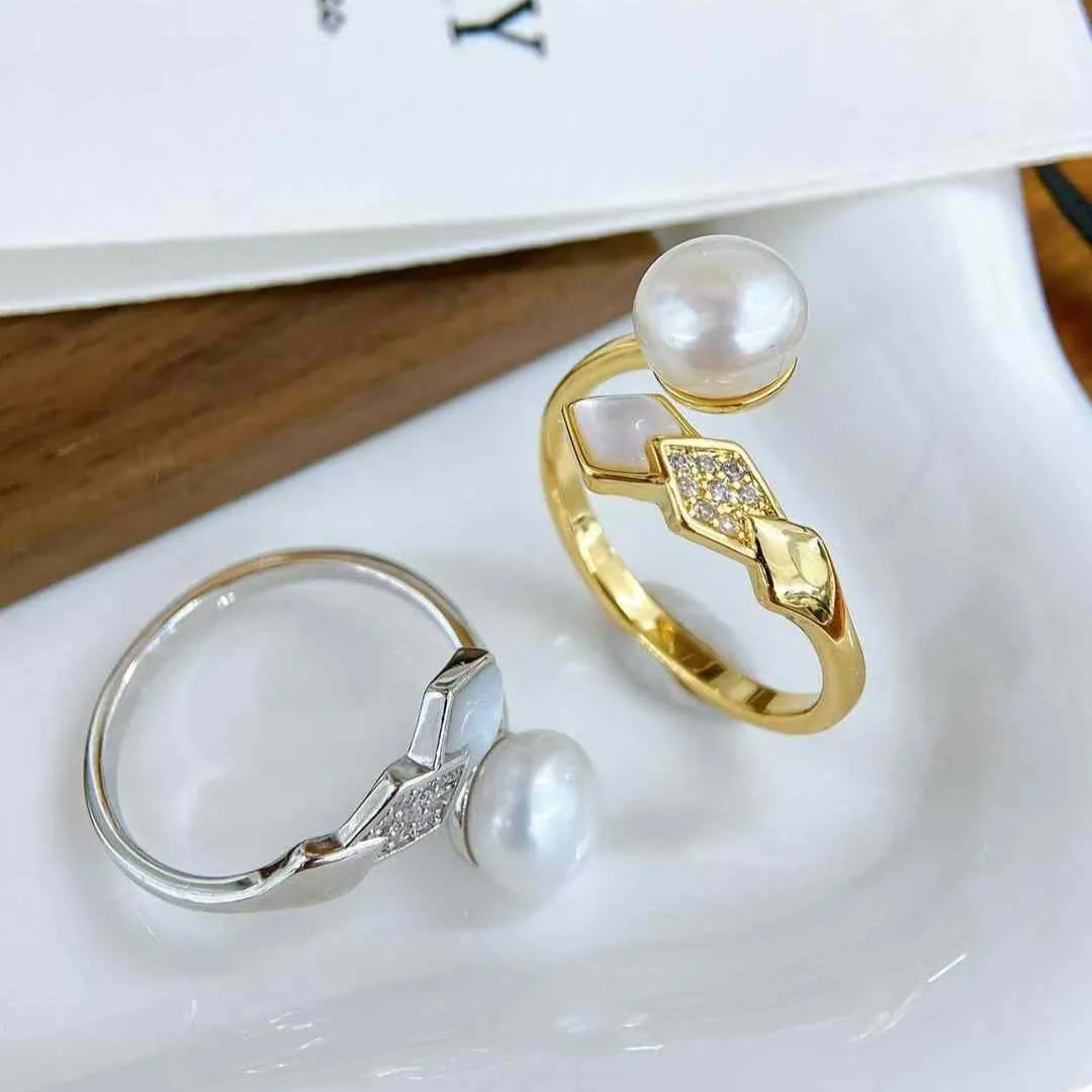 Light luxury high-end snake bone ring, natural freshwater pearl ring, with adjustable opening design and size