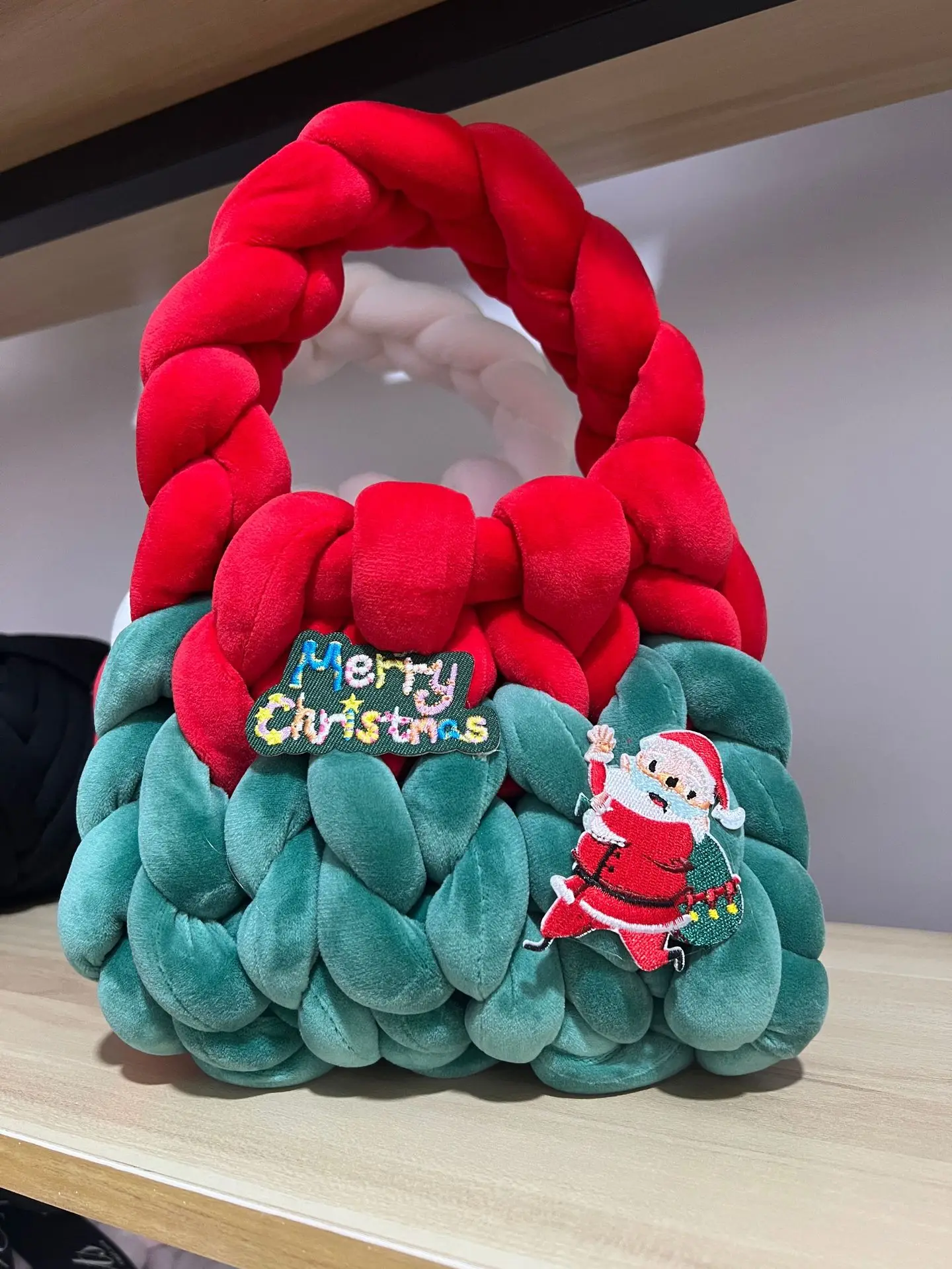 Custom Chunky Knit Small Handmade Christmas Braided Bucket Hand Woven Crochet Bags For Women