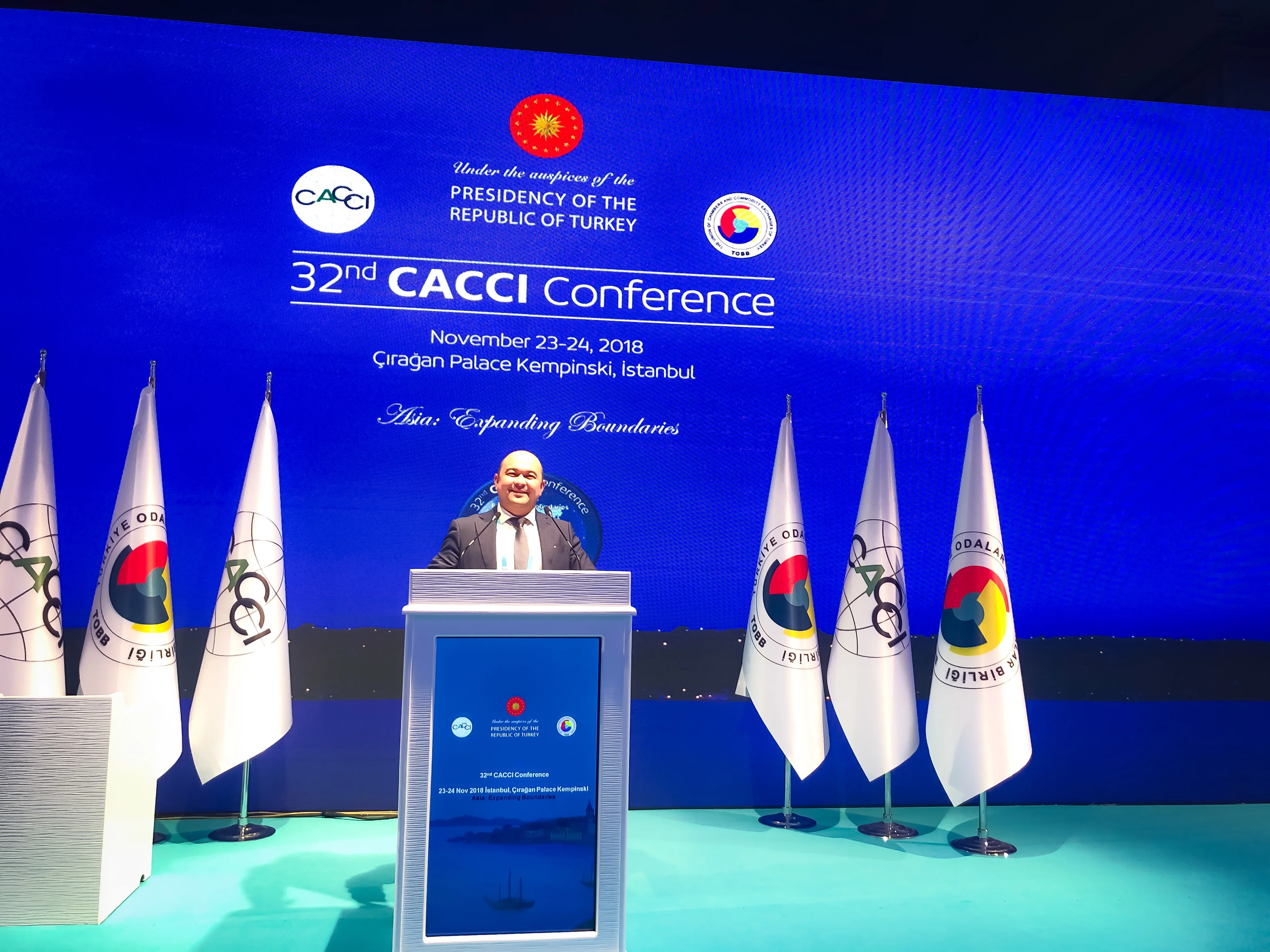 
Virtual Exhibition Participation in Reality and Online service in Russia 