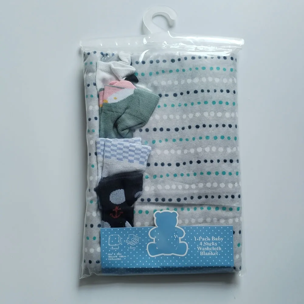 Wholesale Price Baby Receiving Blankets 100 Cotton Large Size 150*100cm Baby Bedding With 4 Pairs Knitted Socks