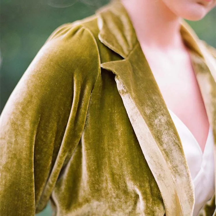 Beautifully Notched Collar Silk/Rayon Blend Velvet  Unlined  Silky  Long  Luxury  Velvet Robe