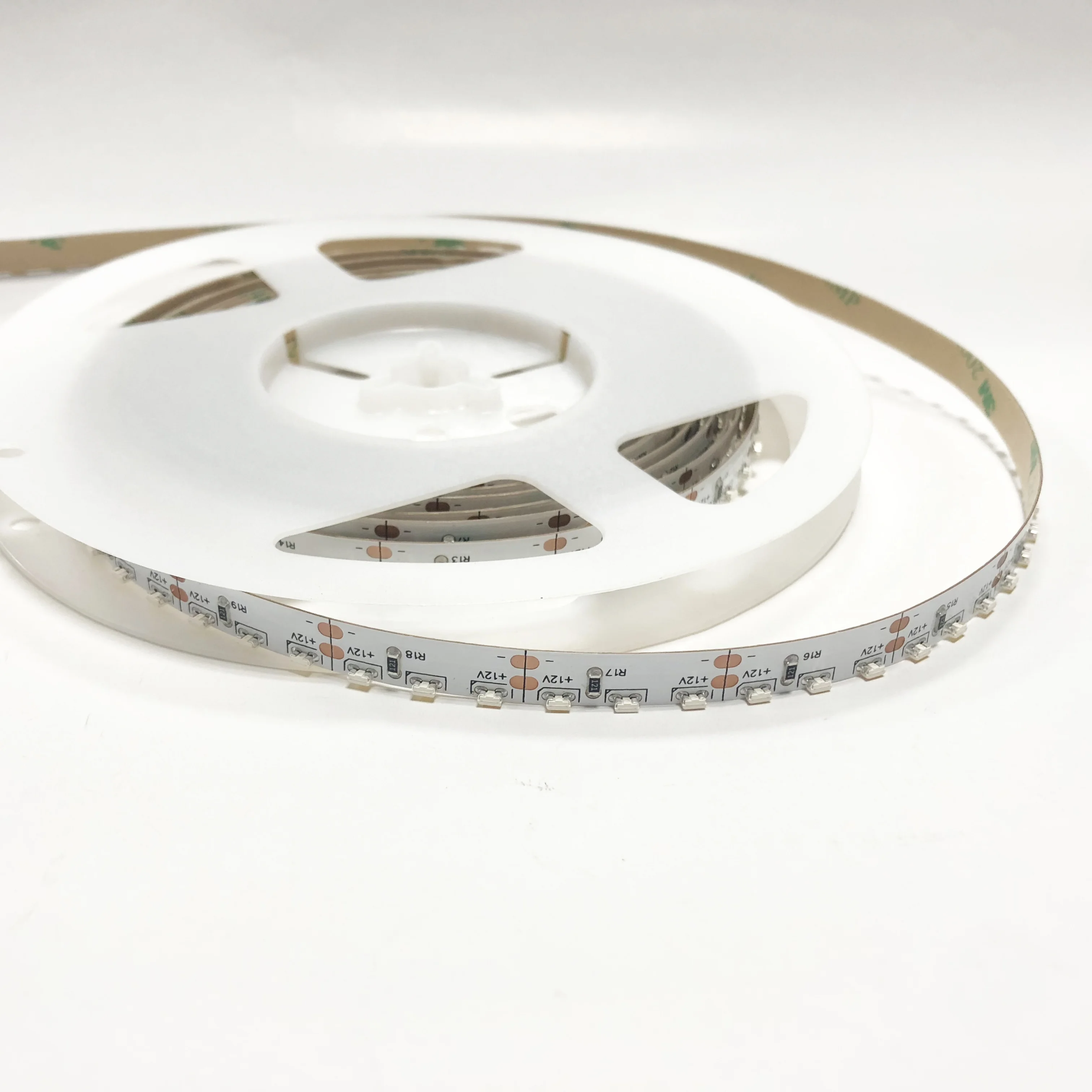 Светодиодная гибкая лента IP20 12 В постоянного тока 2835SMD 30