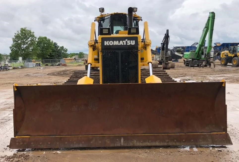 LOW PRICE!! Sales of Japanese International Brand Komatsu D65P Bulldozer High Quality Komatsu Bulldozer