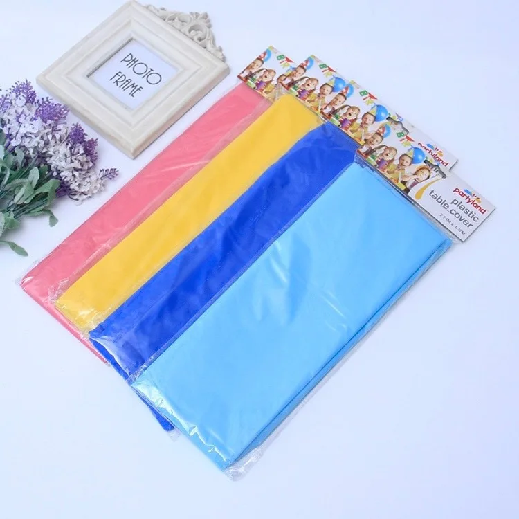 Luxury Plastic Disposable Table Cloths Wholesale disposable Plastic Party Table Cover
