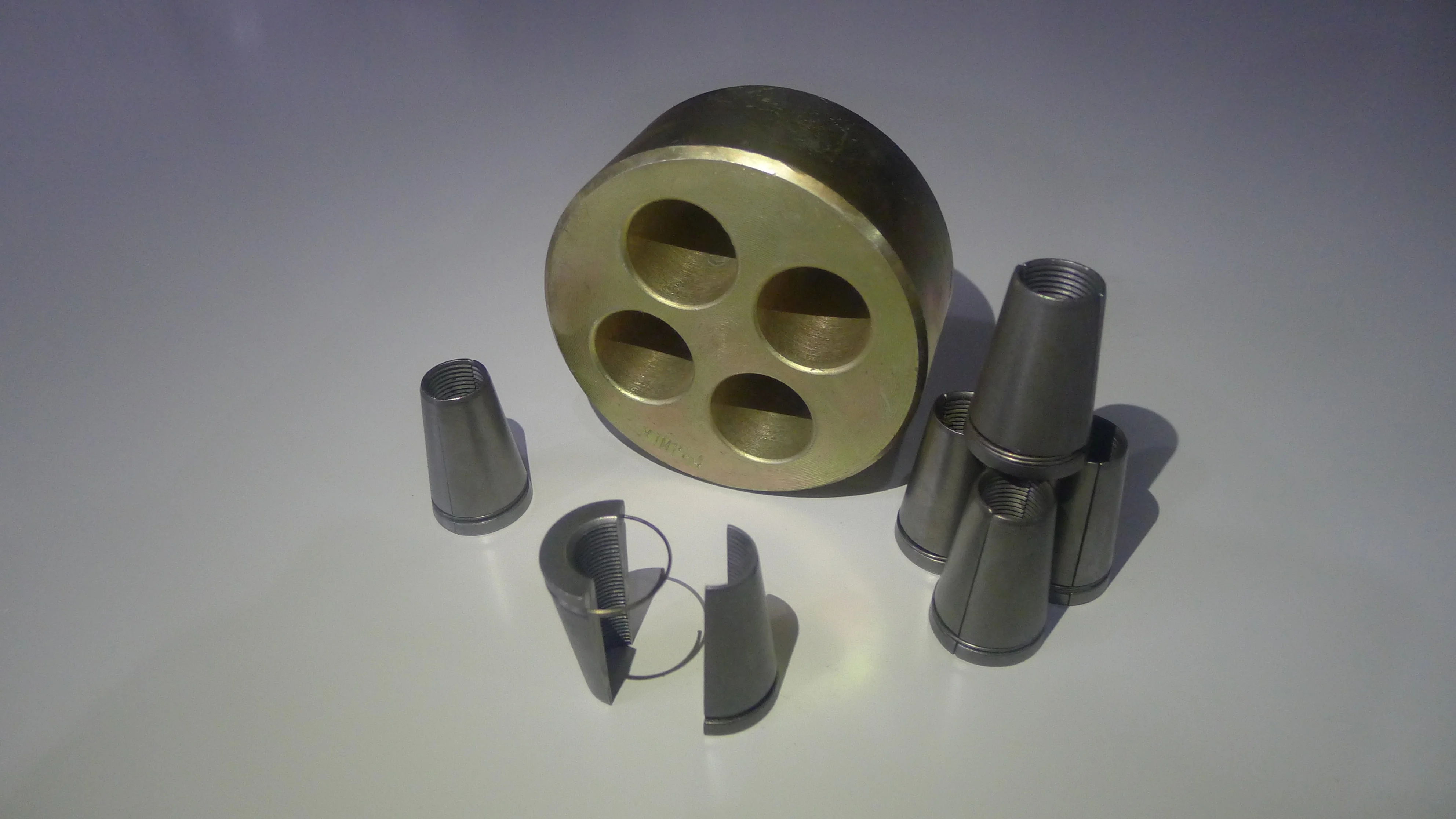 OEM Factory Supply Prestressed Round Anchorage and Wedges Bearing Plate for Building Materials