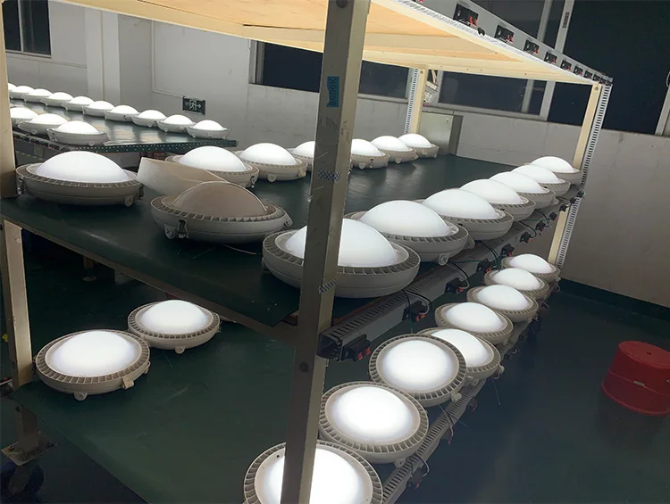 
DLC 150LM/W LED Commercial and Industrial Lighting IP65 Parking Lot LED Garage Canopy Lamp 40w 