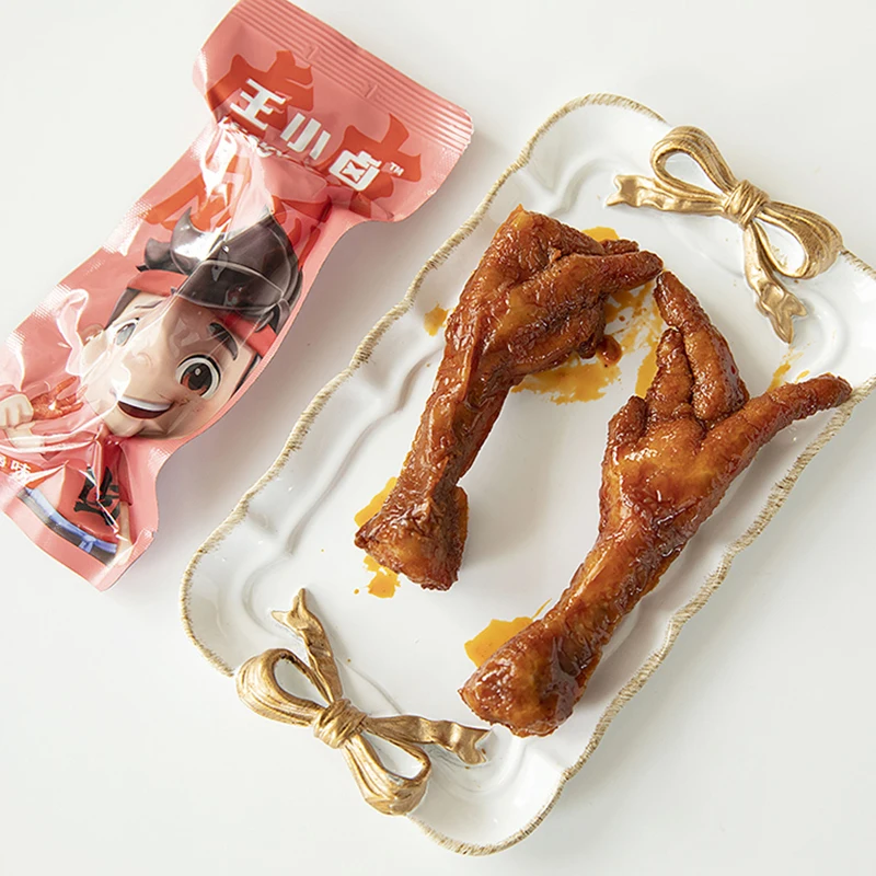 Best-Selling Tiger Skin Chicken Feet in Multi-Flavor Packaged in Bags