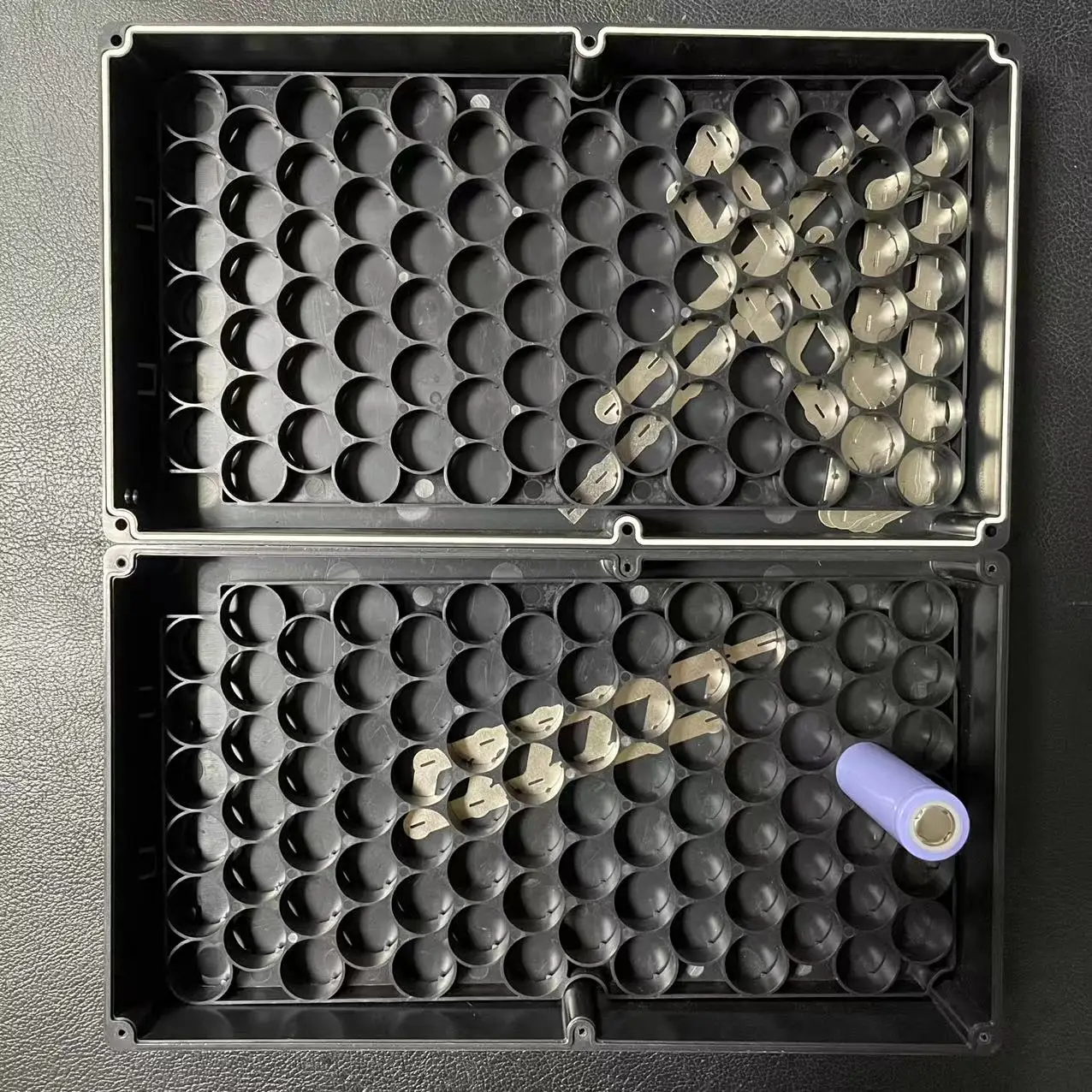 6X13 or 6X14 18650 Battery Holder Case 18650 Battery Holder Box ABS Plastic with PC from 48V12A Battery Case