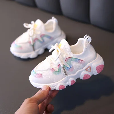 OEM chaussures pour enfants breathable mesh new arrive soft sole summer autumn soccer running candy color kids child shoes