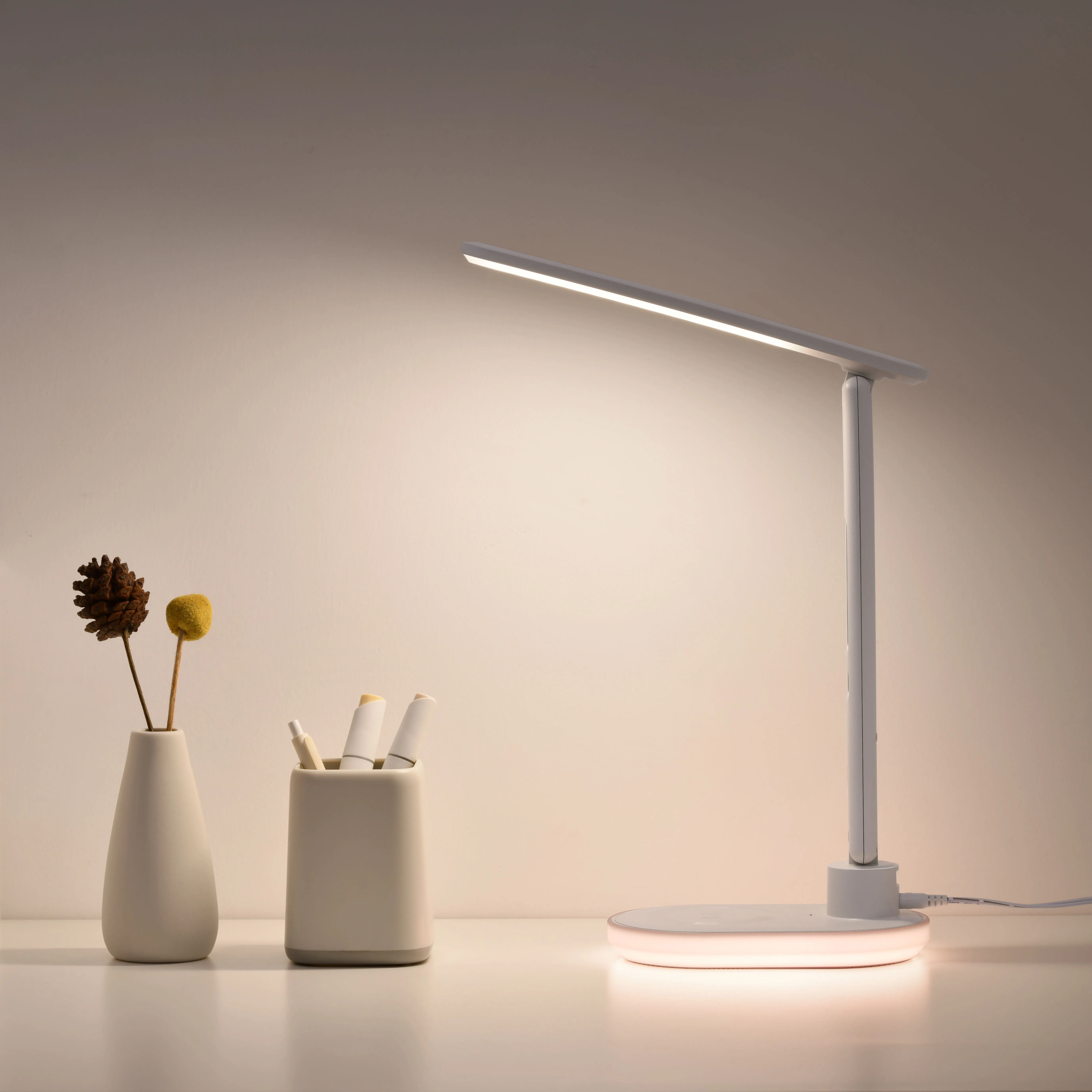 New arrival multifunctional wireless charger lamp touch dimmer reading lamp with calendar display and usb charging output