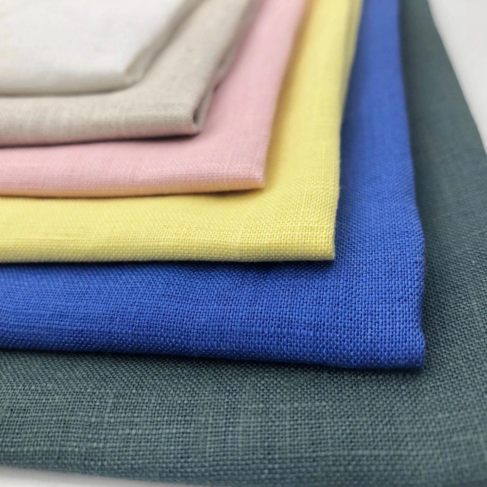 Customized MOQ 100% linen fabric 150gsm woven linen fabric 14 * 14 for dress