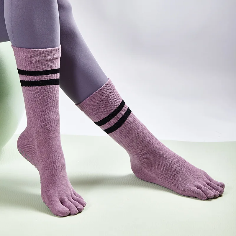 Custom Logo Non-Slip Yoga Socks Pilates Compression Cotton Tube Ankle Socks with Crew High for Spring Season Compression Socks