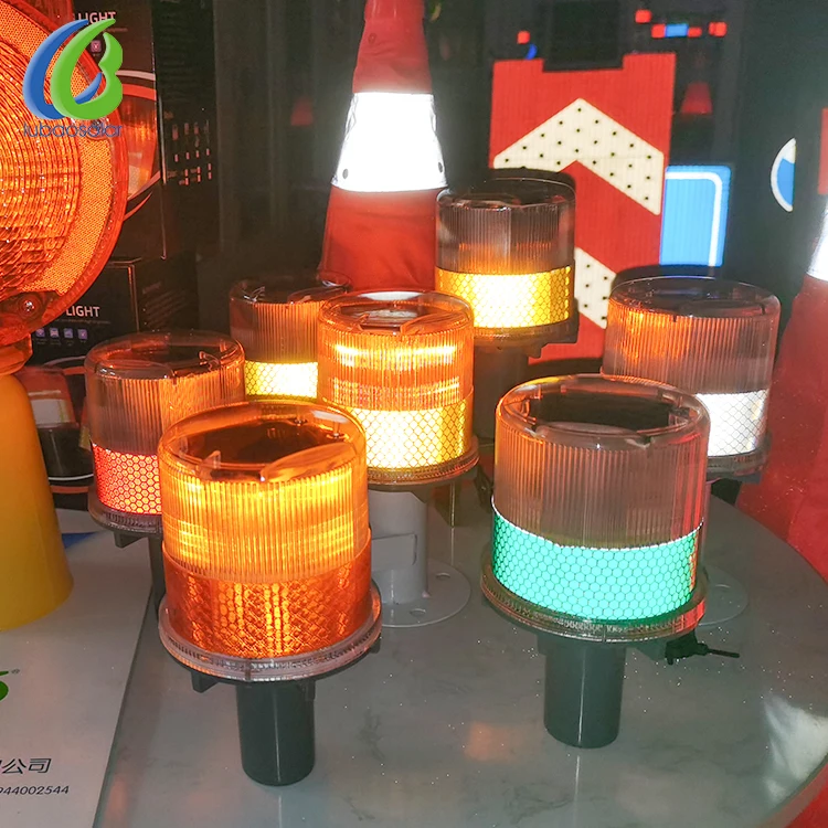 New  Developed Product Durable Portable traffic road warning light solar powered