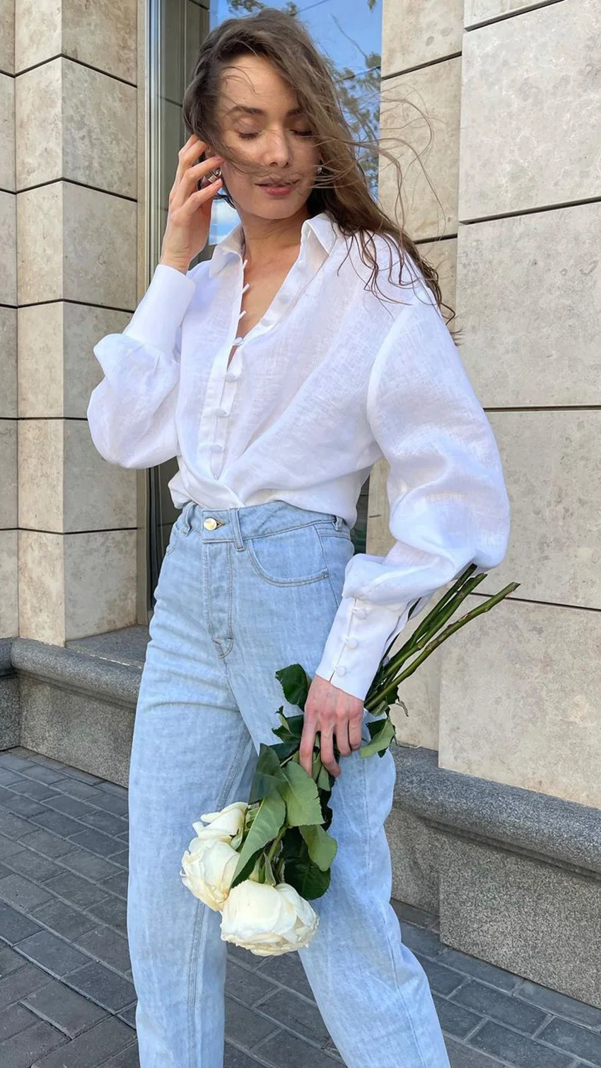 OEM Custom Women Linen Cotton Blouses Sexy White Office Lady Fashion Lantern Sleeve Tops Elegant Blouse for Ladies