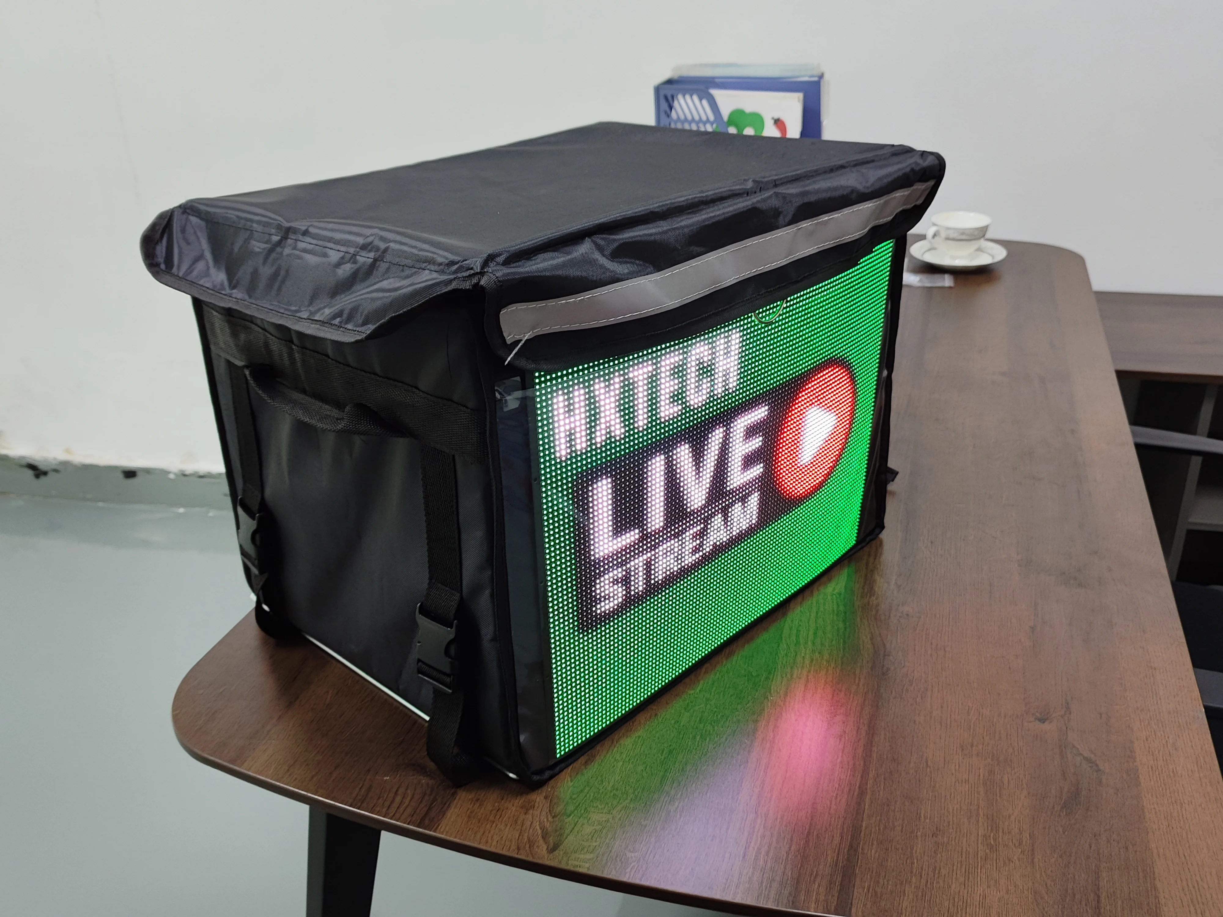 10 colors available Plastic LED Bike Delivery Box 2023 Waterproof oxford fabric Food delivery box