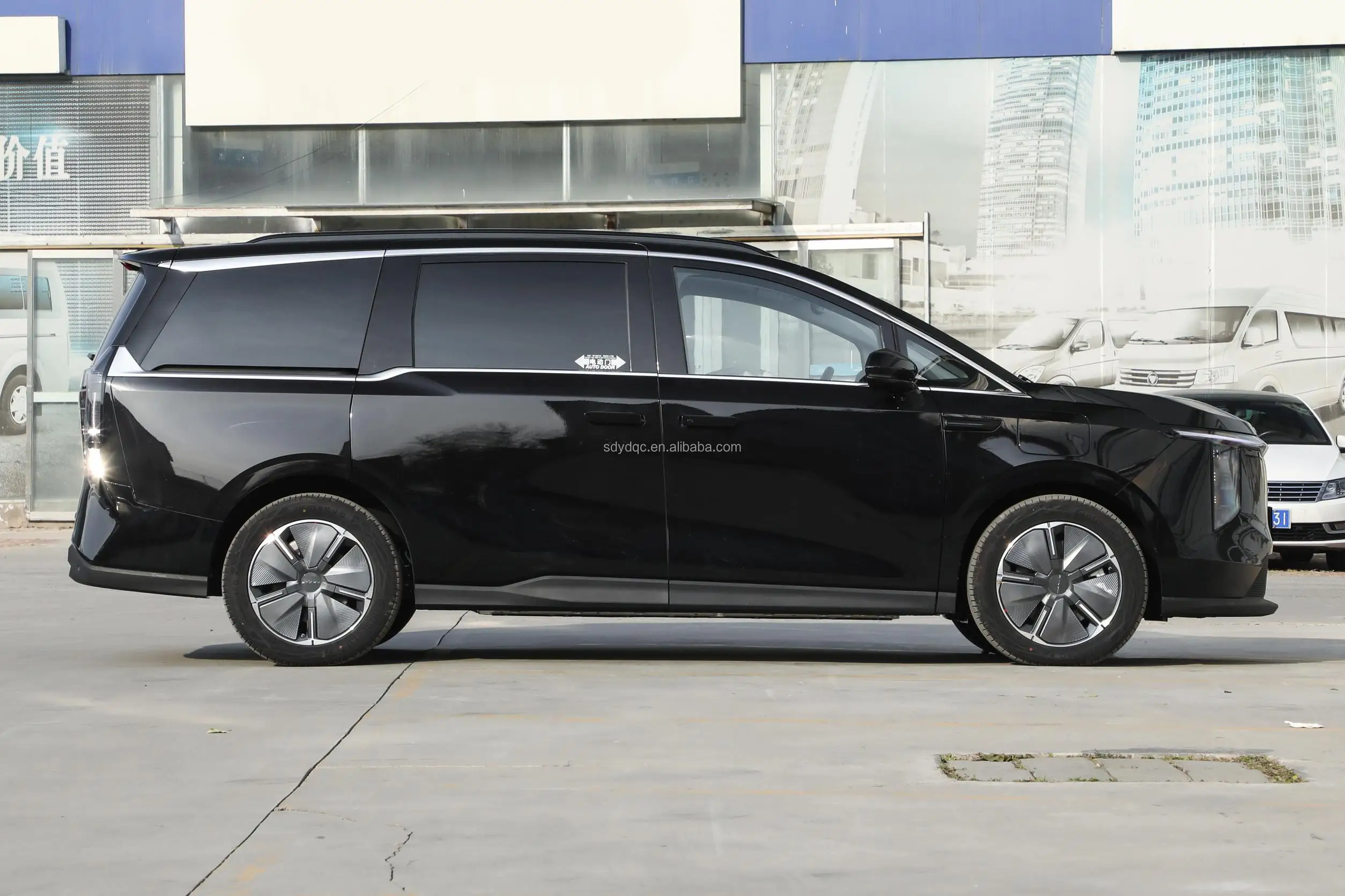SAIC Maxus 7 2023 альпийский расширенный диапазон семиместный Электрический Автомобиль MPV