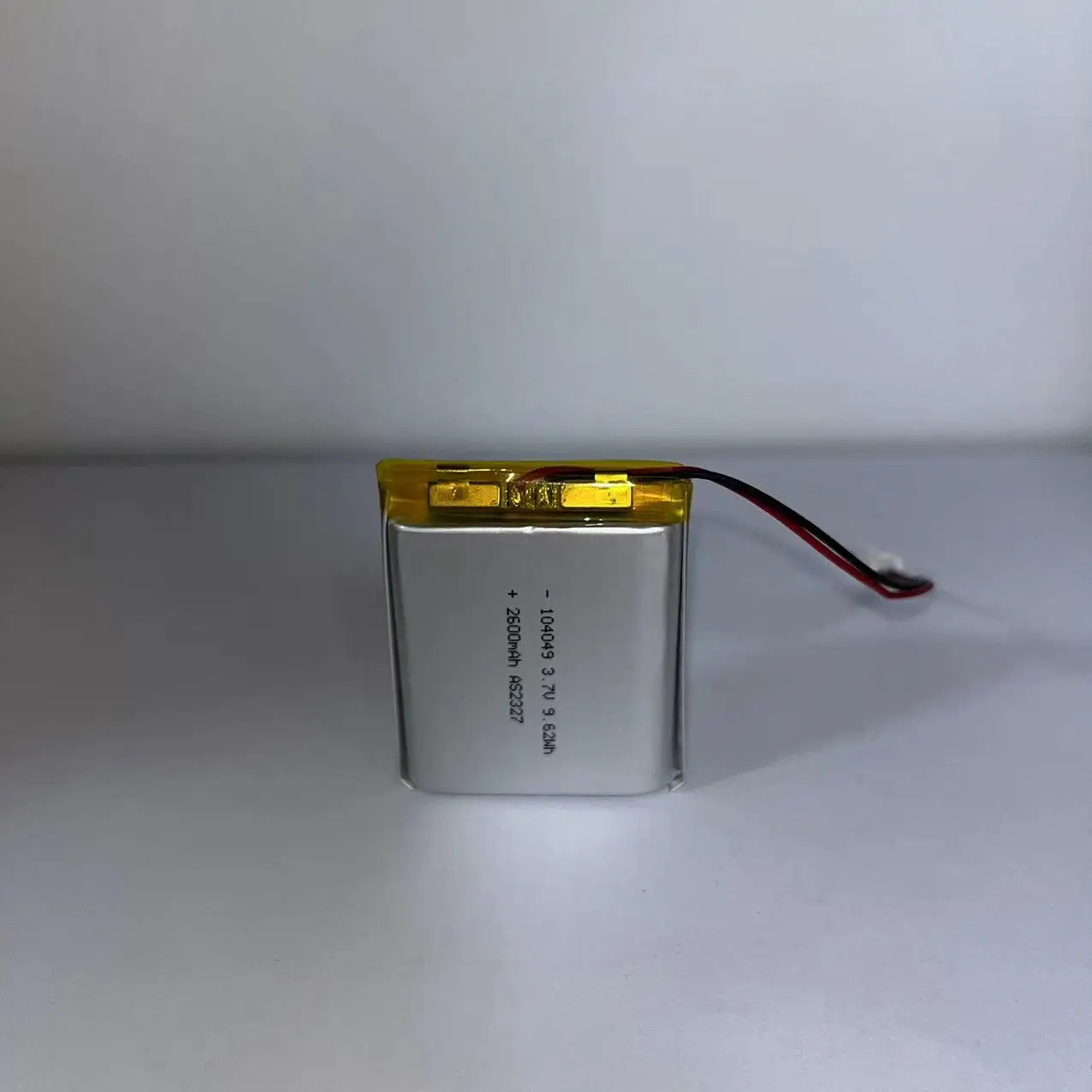 Wholesale Rechargeable Lithium Ion Batteries  2600mah 3.7v 9.62Wh Lithium Battery
