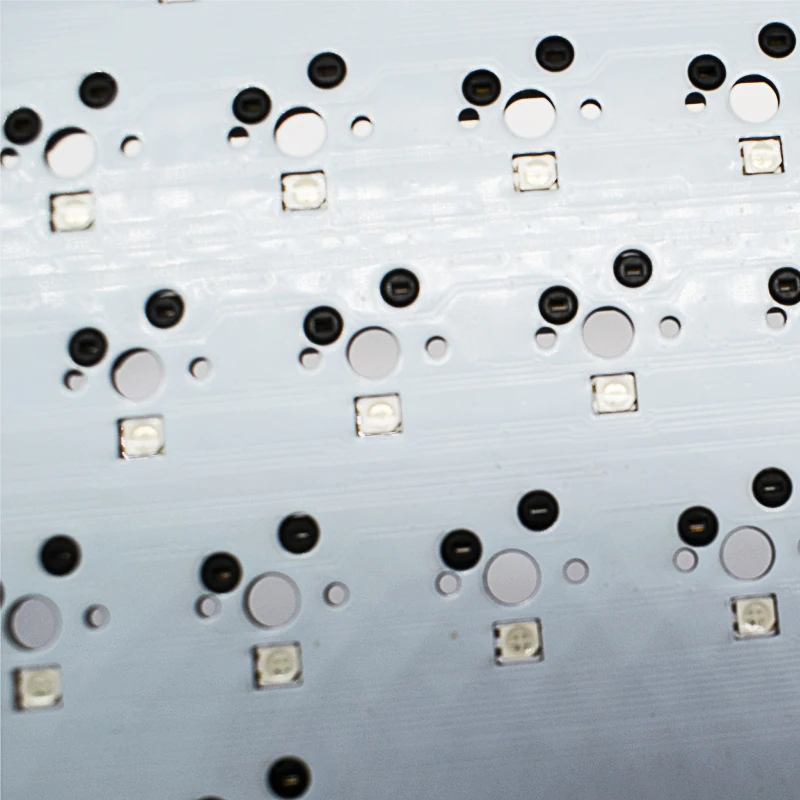  Нижние периферийные устройства GATERON с горячей заменой модификация соединителя
