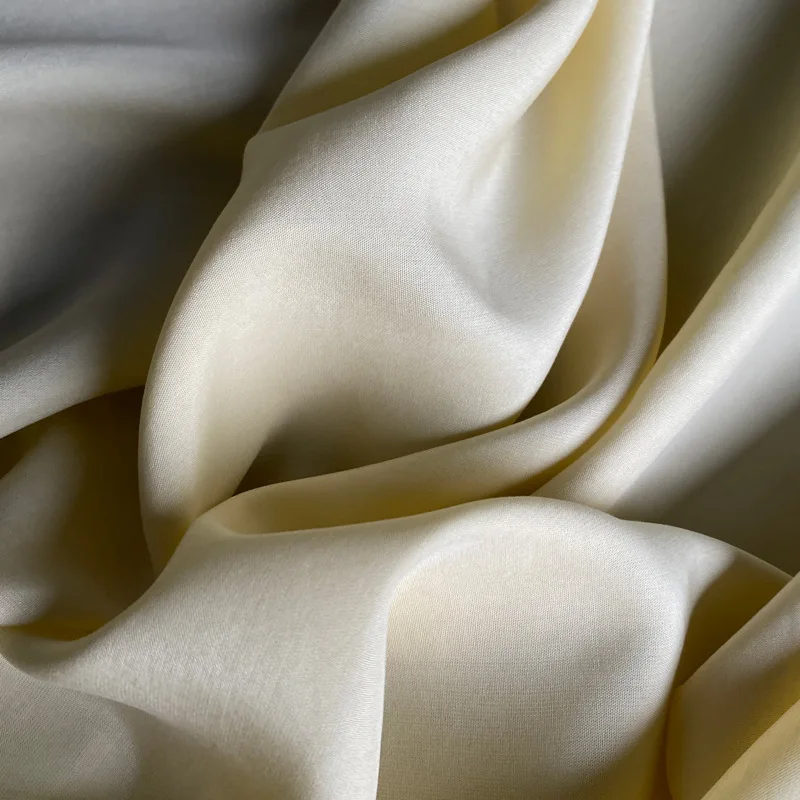 High quality 100% Tencel fabric is a popular and breathable clothing fabric wholesale