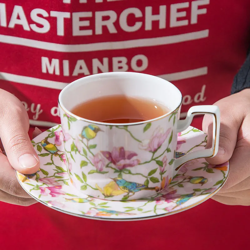 Floral 4 sets Bone China Tea Sets Mismatched Porcelain Afternoon  Easy To Wash Tea Set