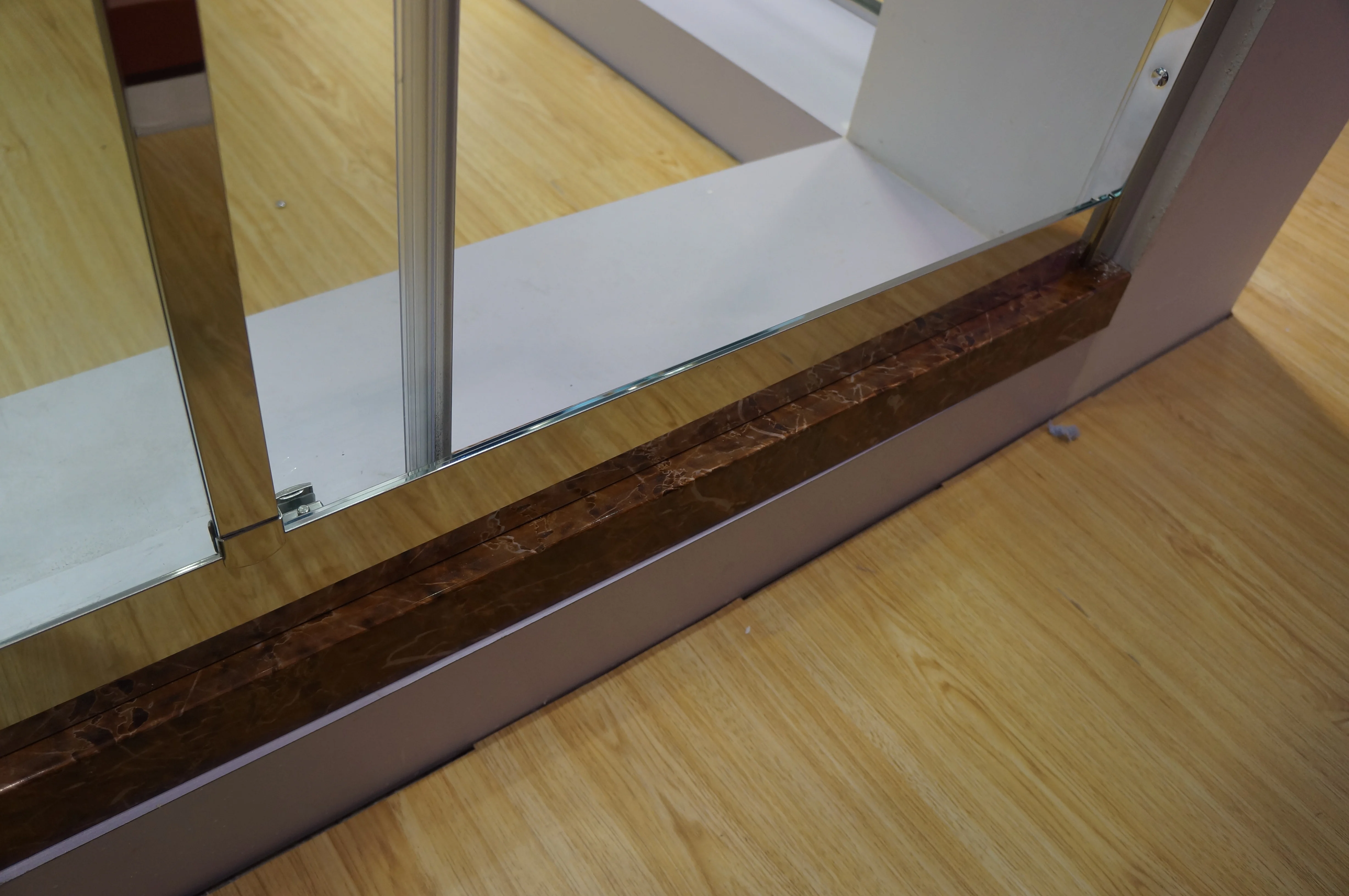 Modern Luxury Indoor Multifunctional Bathroom Design Shower Cabin Self Cleaning Glass Sliding Shower Cabin