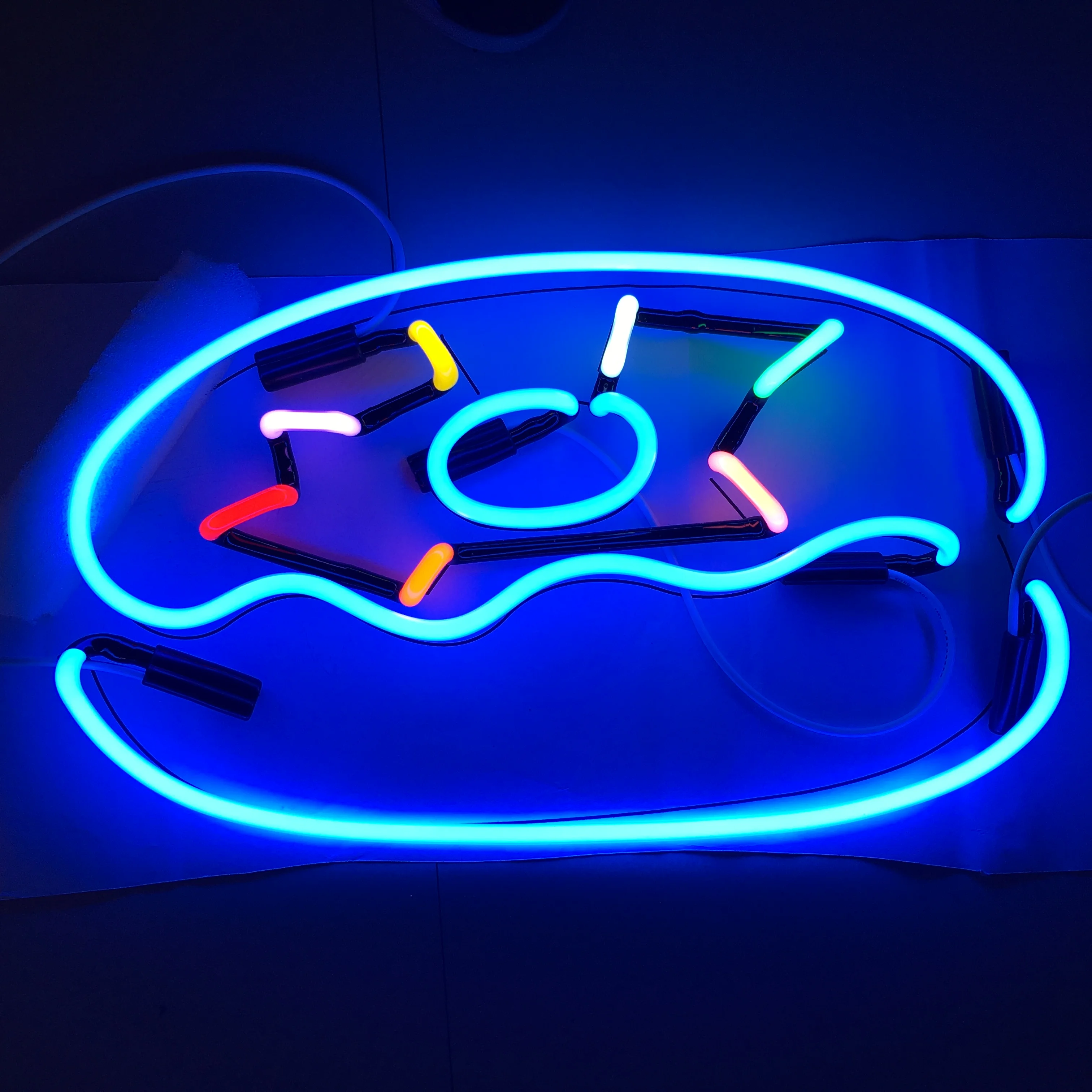 Highspan Custom classic led neon sign led light donut neon sign for sale