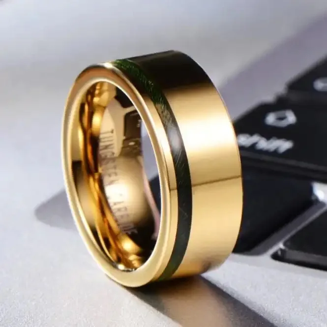 Оптовая цена 14K 18k позолоченное кольцо из карбида вольфрама инкрустация зеленое дерево для мужчин ювелирные изделия на палец